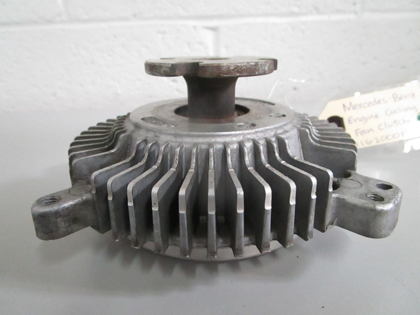 NEW OEM 1162000122 Mercedes-Benz Engine Cooling Fan Clutch 0820