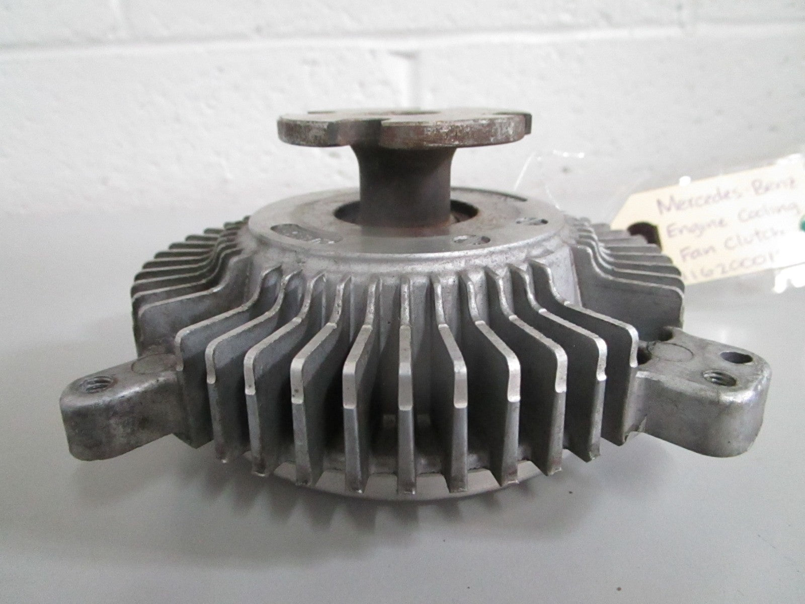 NEW OEM 1162000122 Mercedes-Benz Engine Cooling Fan Clutch 0820