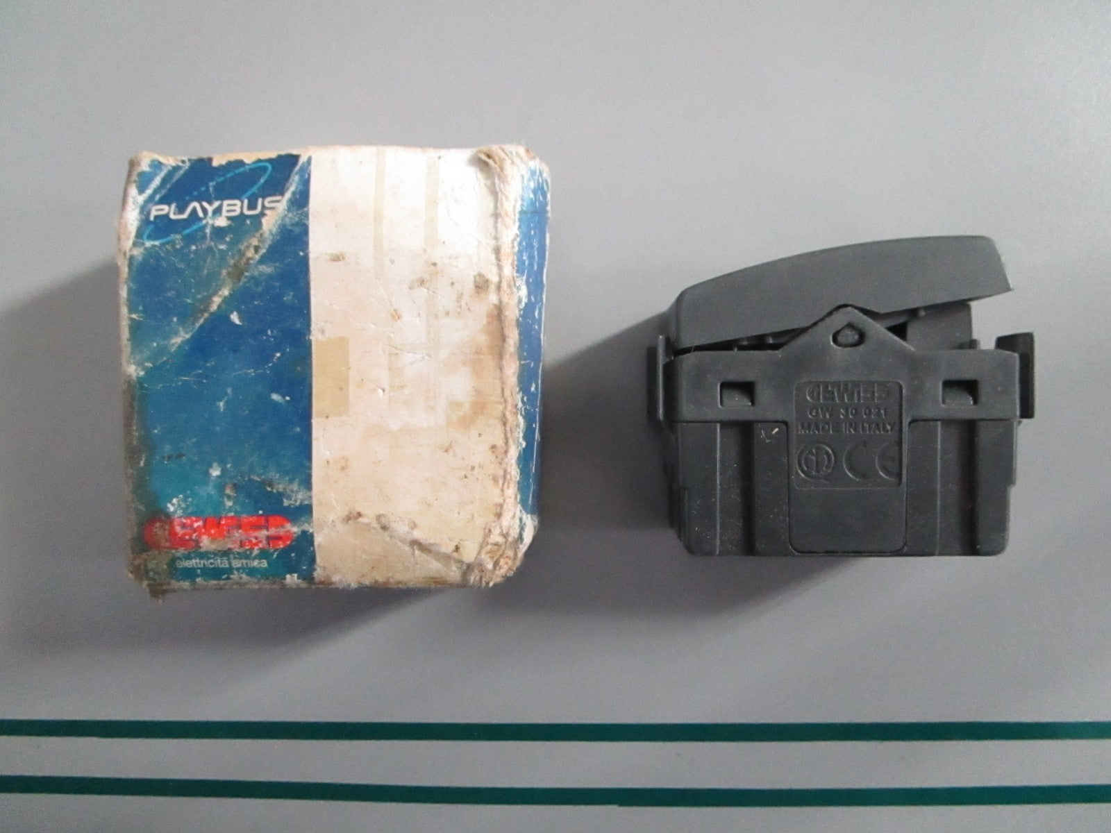 NEW OEM GW30033 Gewiss Playbus 16A 250V Dual NO Push Button 0820