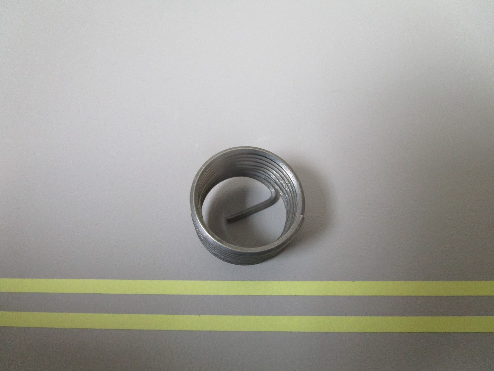 *NEW OEM* 0810 OMC Johnson Evinrude Screw Insert 913412 0913412