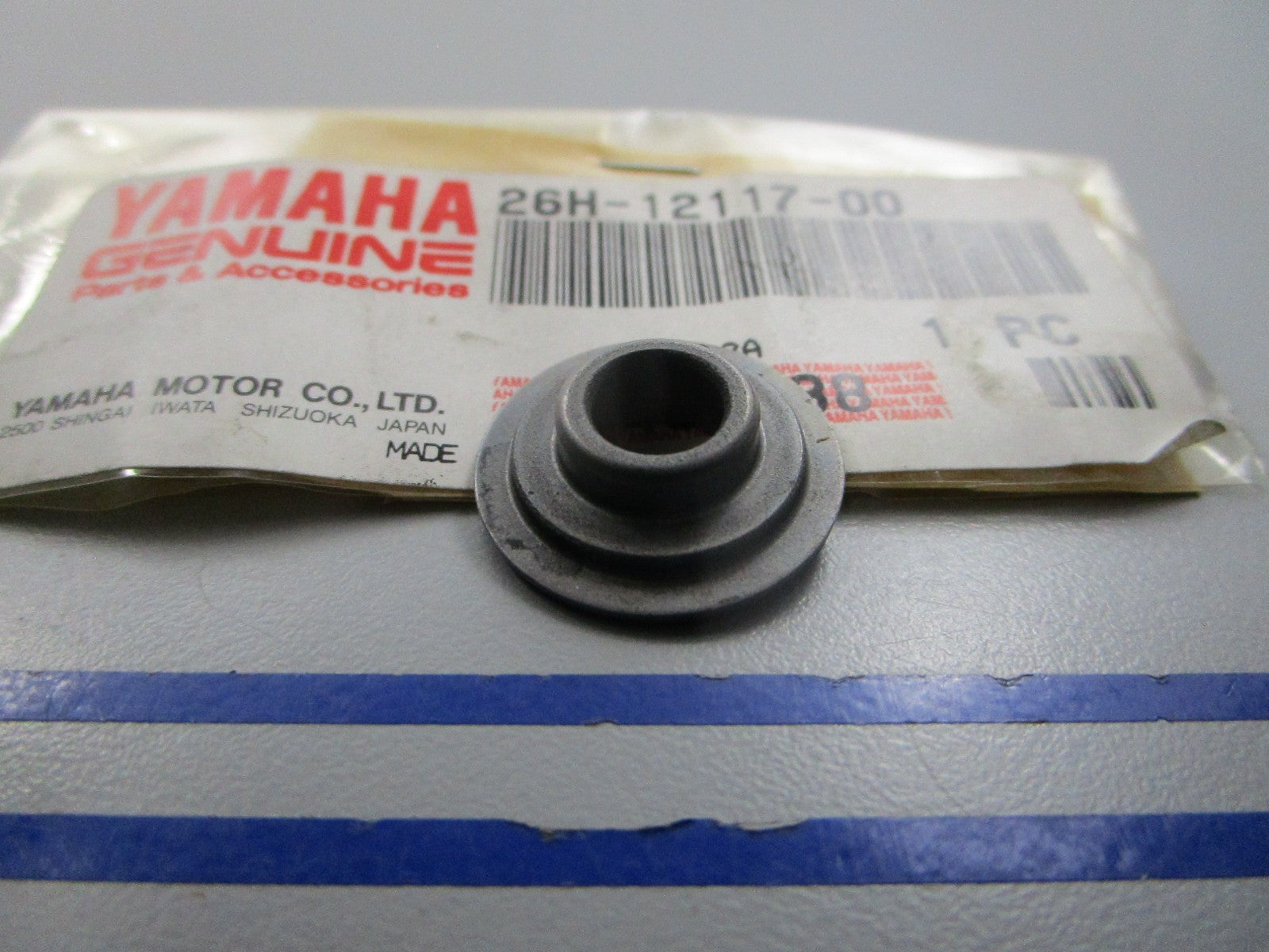 NEW OEM 26H-12117-00-00 Yamaha Valve Retainer 0810