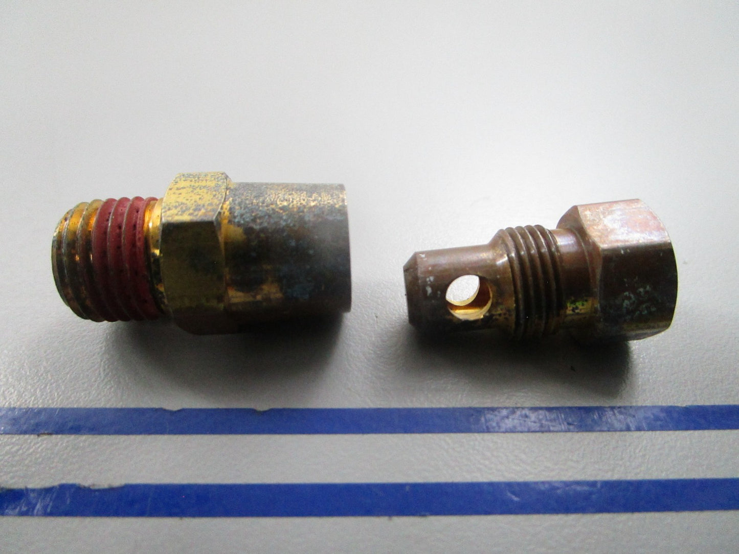 NEW OEM Mercury Quicksilver 22-16951Q 1 Engine Drain Valve 0810