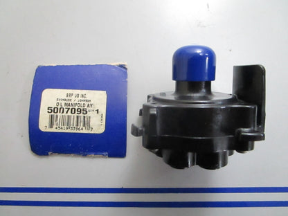 *NEW OEM* 0820 OMC Johnson Evinrude Oil Manifold Ay 5007095