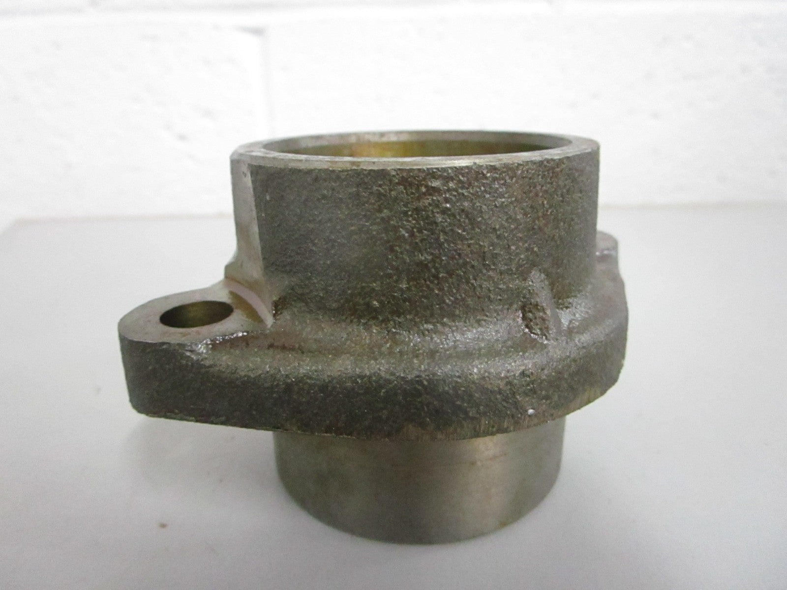 NEW OEM 843661 Volvo Penta Housing 0820