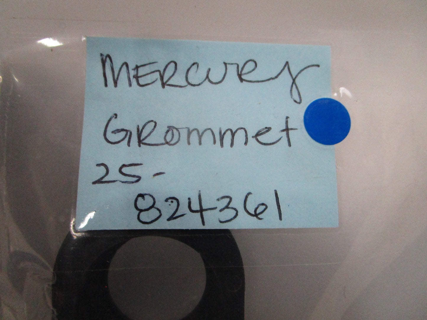 *NEW OEM* 0810 Mercury Quicksilver Grommet 25-824361