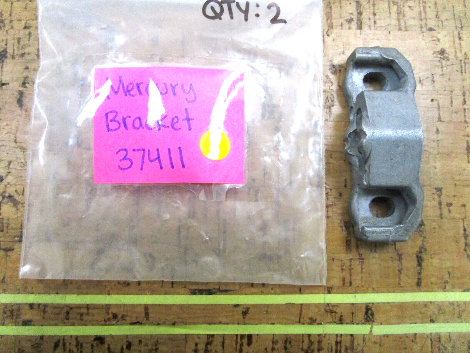 *NEW OEM* 0750 Mercury Quicksilver BRACKET 37411