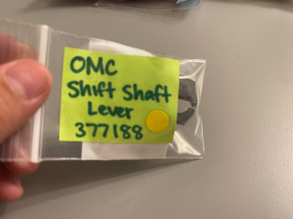 *NEW OEM* 0750 OMC Johnson Evinrude SHIFT SHAFT LEVER 377188 0377188