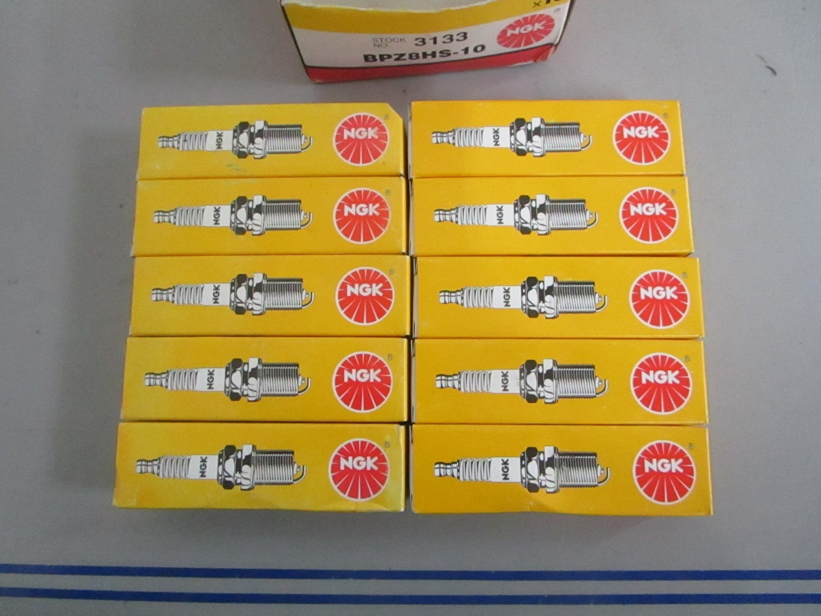 NEW OEM (LOT OF 10) BPZ8HS-10 NGK Spark Plug 0820