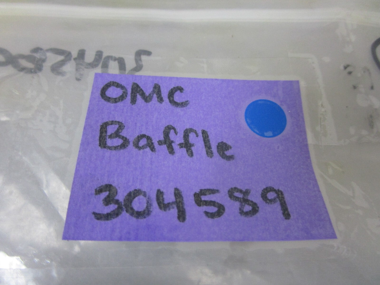 *NEW OEM* 0810 OMC Johnson Evinrude Baffle 304589 0304589