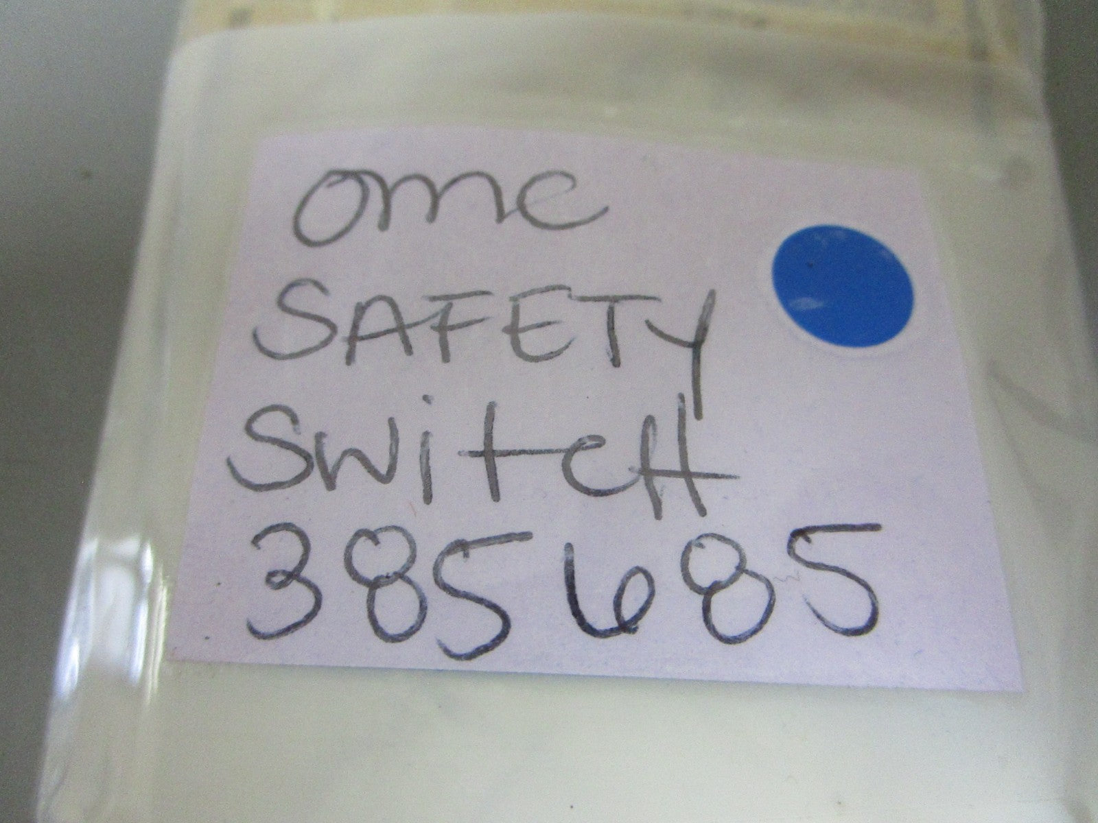*NEW OEM* 0720 OMC Johnson Evinrude Safety Switch 385685 0385685