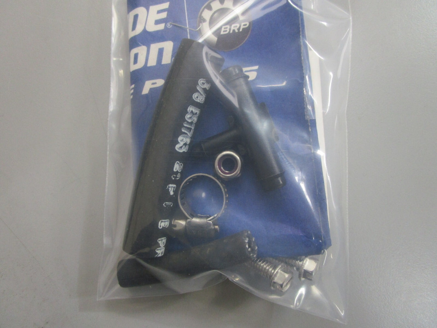 *NEW OEM* 0820 OMC Johnson Evinrude Fuel Lift Pump Assy 5004455