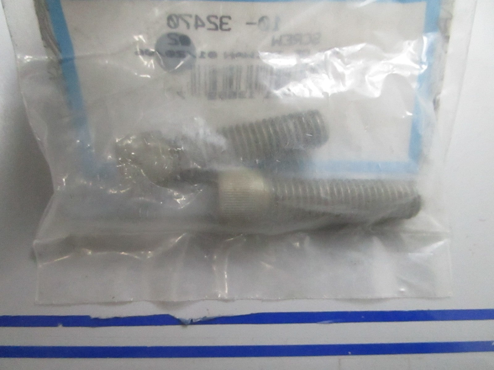 *NEW OEM* (LOT OF 2) 0810 Mercury Quicksilver Screw 10-32470