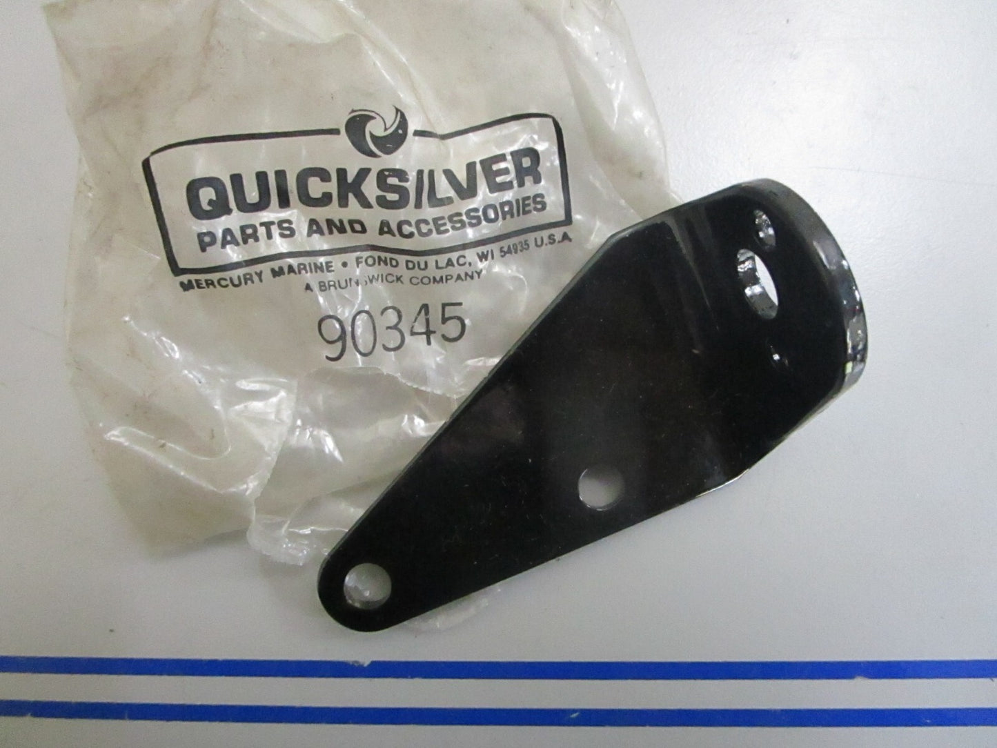 *NEW OEM* 0810 Mercury Quicksilver Bracket 90345