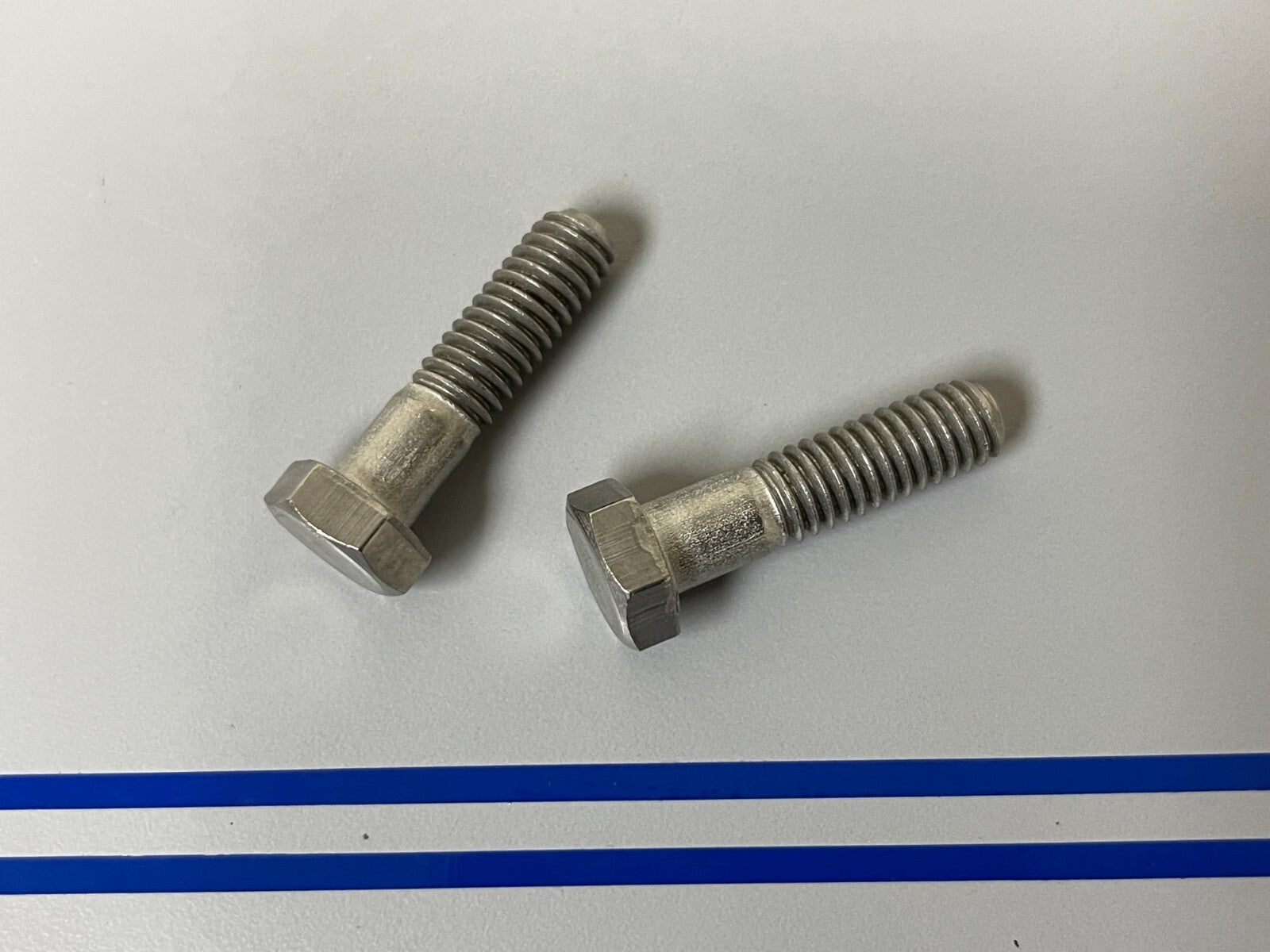 *NEW OEM* (LOT OF 2) 0810 OMC Johnson Evinrude Screw 306503 0306503