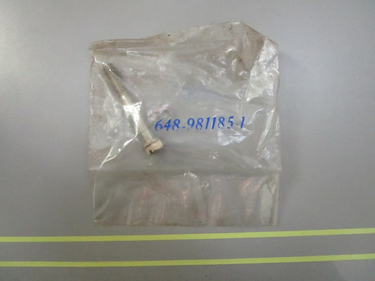 *NEW OEM* 0810 OMC Johnson Evinrude Screw 981185 0981185