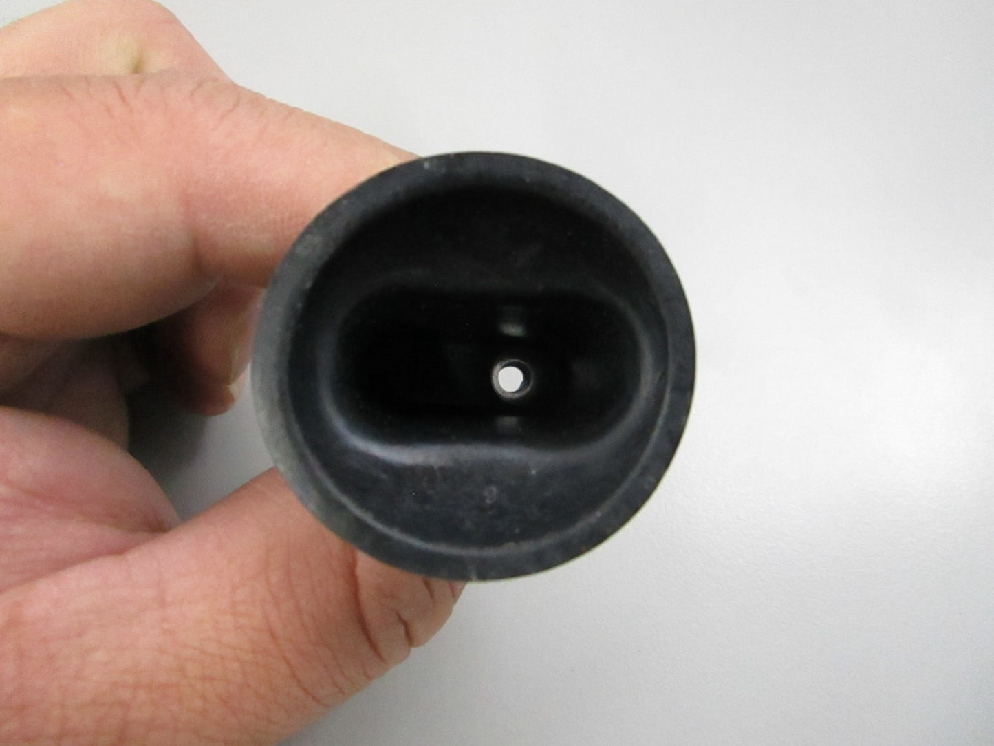 NEW OEM 156-14169-00-00 Yamaha Carburetor Cap 0810