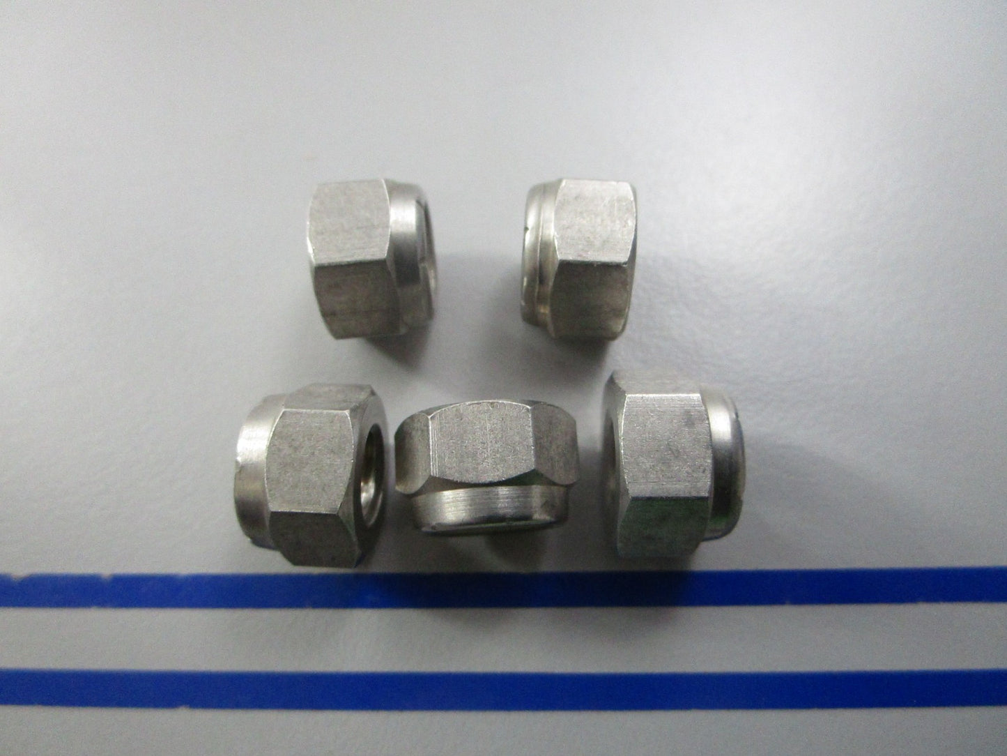 NEW OEM (LOT OF 5) 310702 0310702 OMC Johnson Evinrude Nut 0810