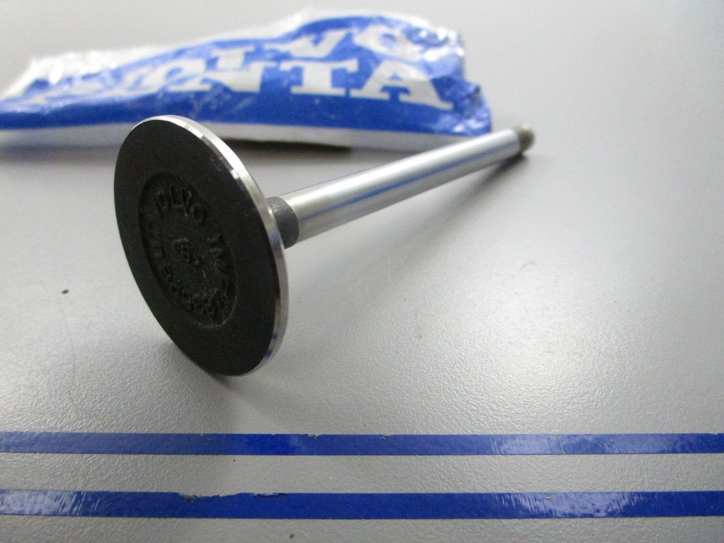 *NEW OEM* 0810 Volvo Penta Exhaust Valve 463526