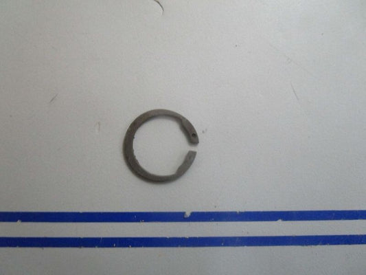 *NEW OEM* 0770 OMC Johnson Evinrude Retaining Ring 332934 0332934