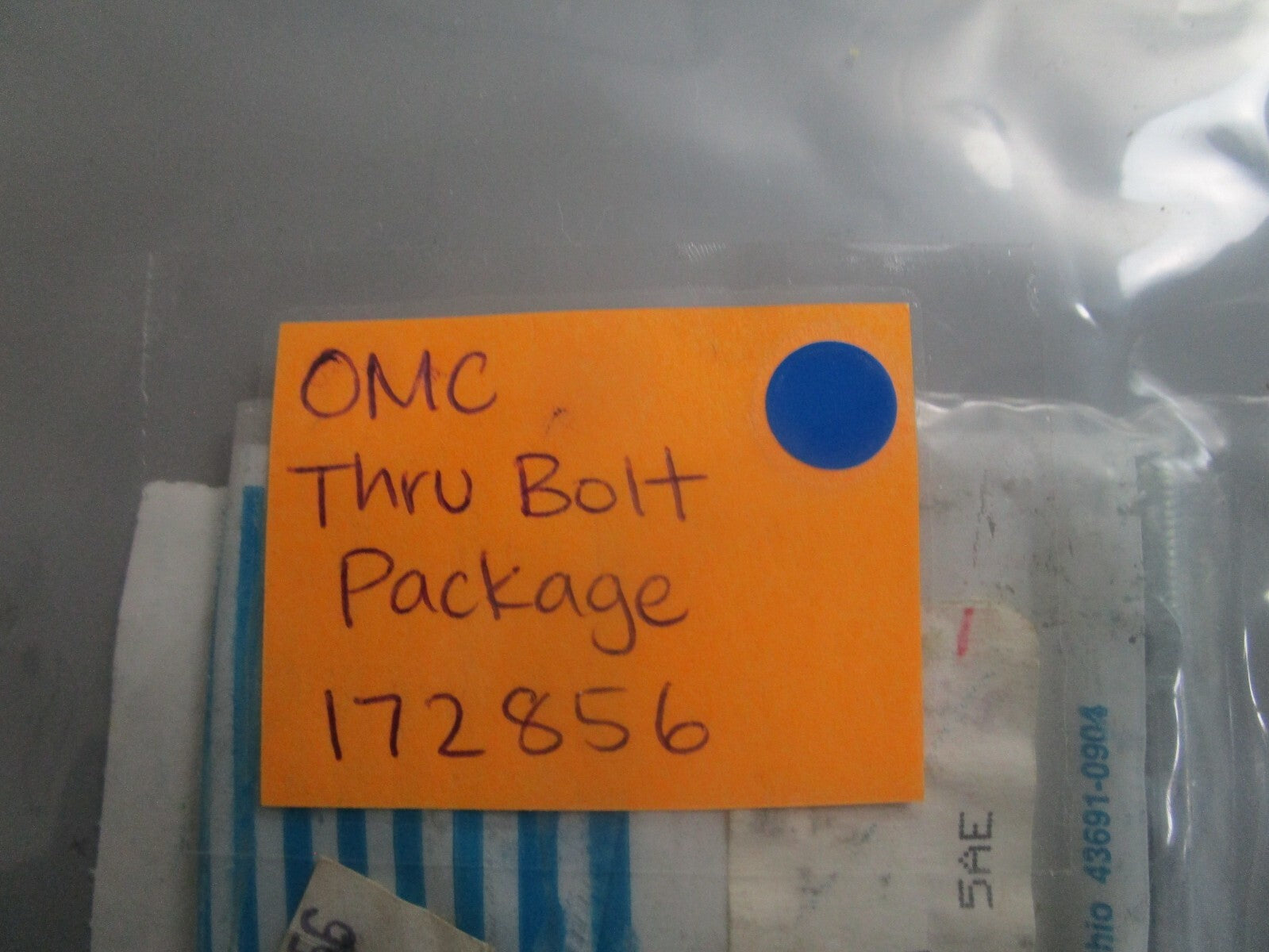 *NEW OEM* 0810 OMC Johnson Evinrude Thru Bolt Package 172856 0172856