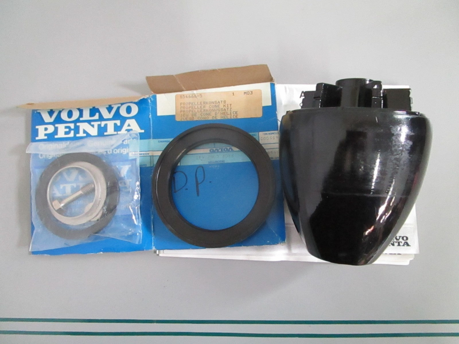 NEW OEM 854666 Volvo Penta Propeller Cone Kit 0820
