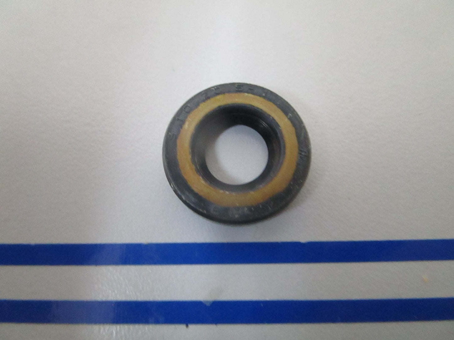 NEW OEM 09282-10009 Suzuki Oil Seal 0810