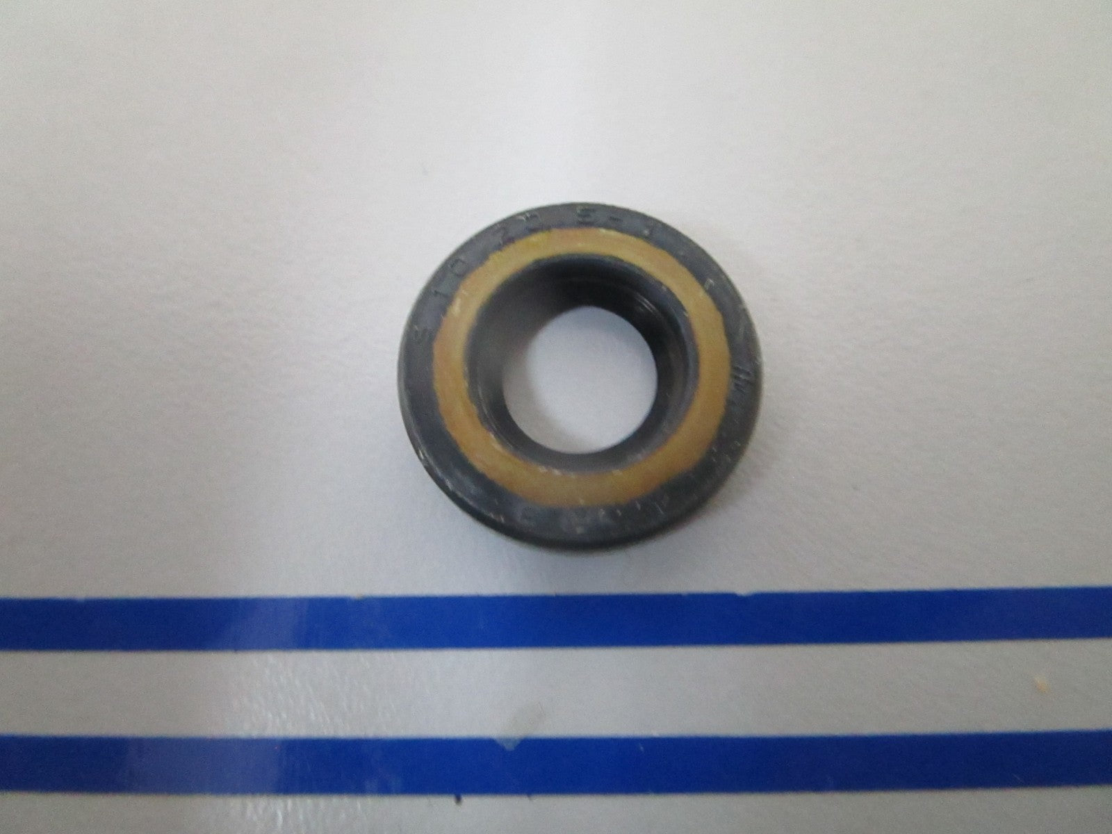 NEW OEM 09282-10009 Suzuki Oil Seal 0810