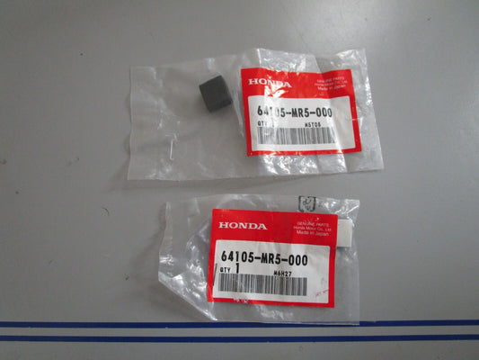 *NEW OEM* (LOT OF 2) 0810 Honda Rubber 64105-MR5-000