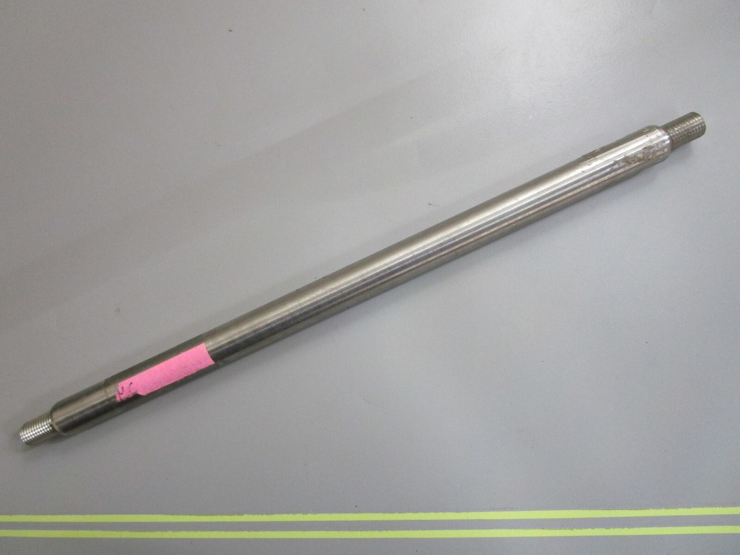 *NEW OEM* 0820 OMC Johnson Evinrude Pivot Pin 911819 0911819