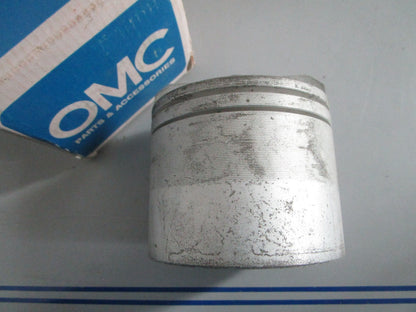 NEW OEM OMC Johnson Evinrude 390983 0390983 .030 Piston 0820