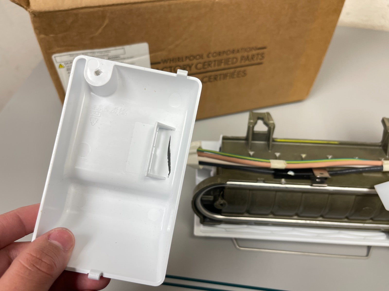 Whirlpool NEW OEM Ice Maker Assembly W11565638 Replaces W11321603 Fridge 0720
