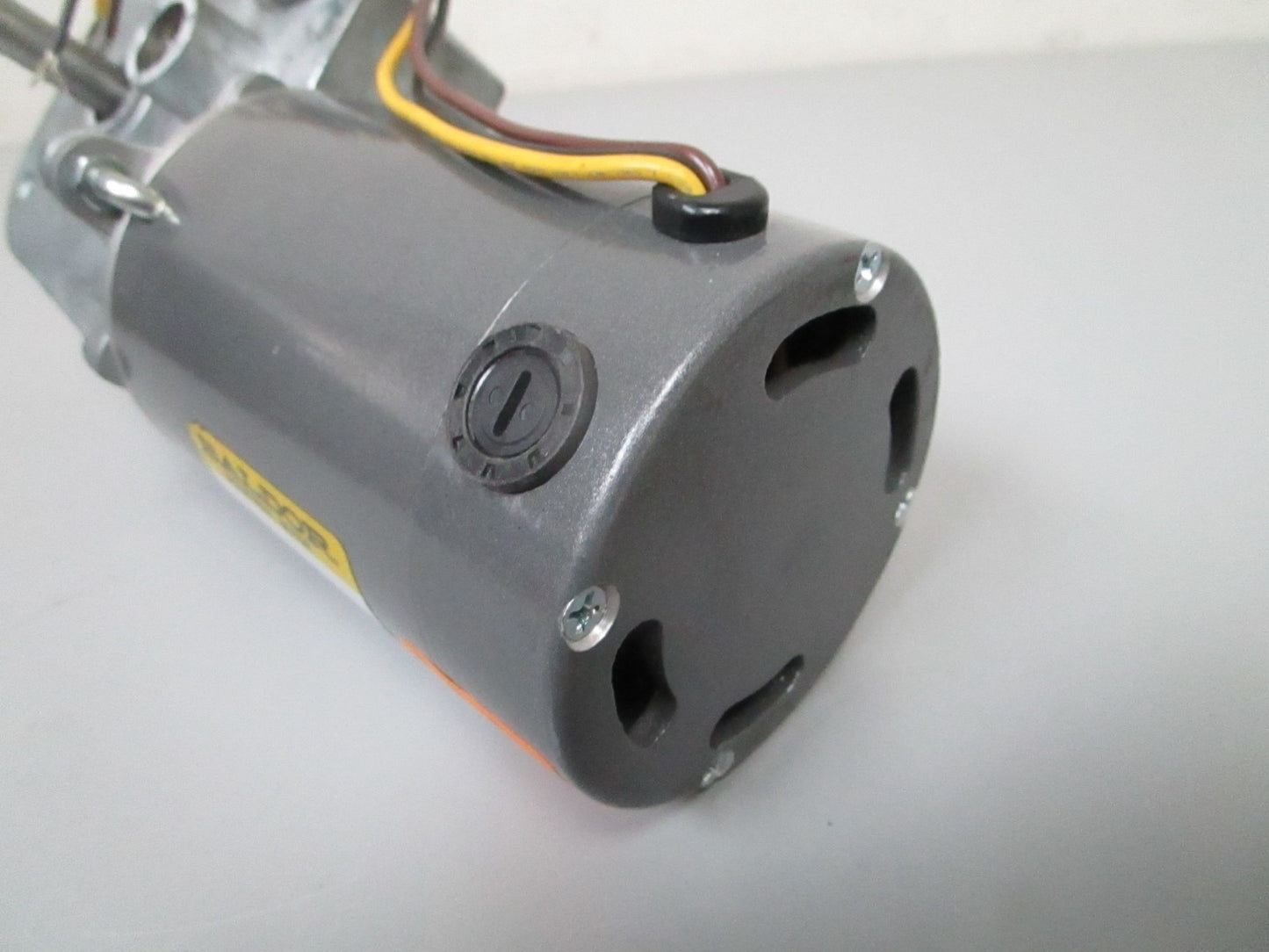 *NEW OEM* 0720 Baldor 115V 6.3AMP 8700RPM .44hp Industrial Motor 23A505Z219