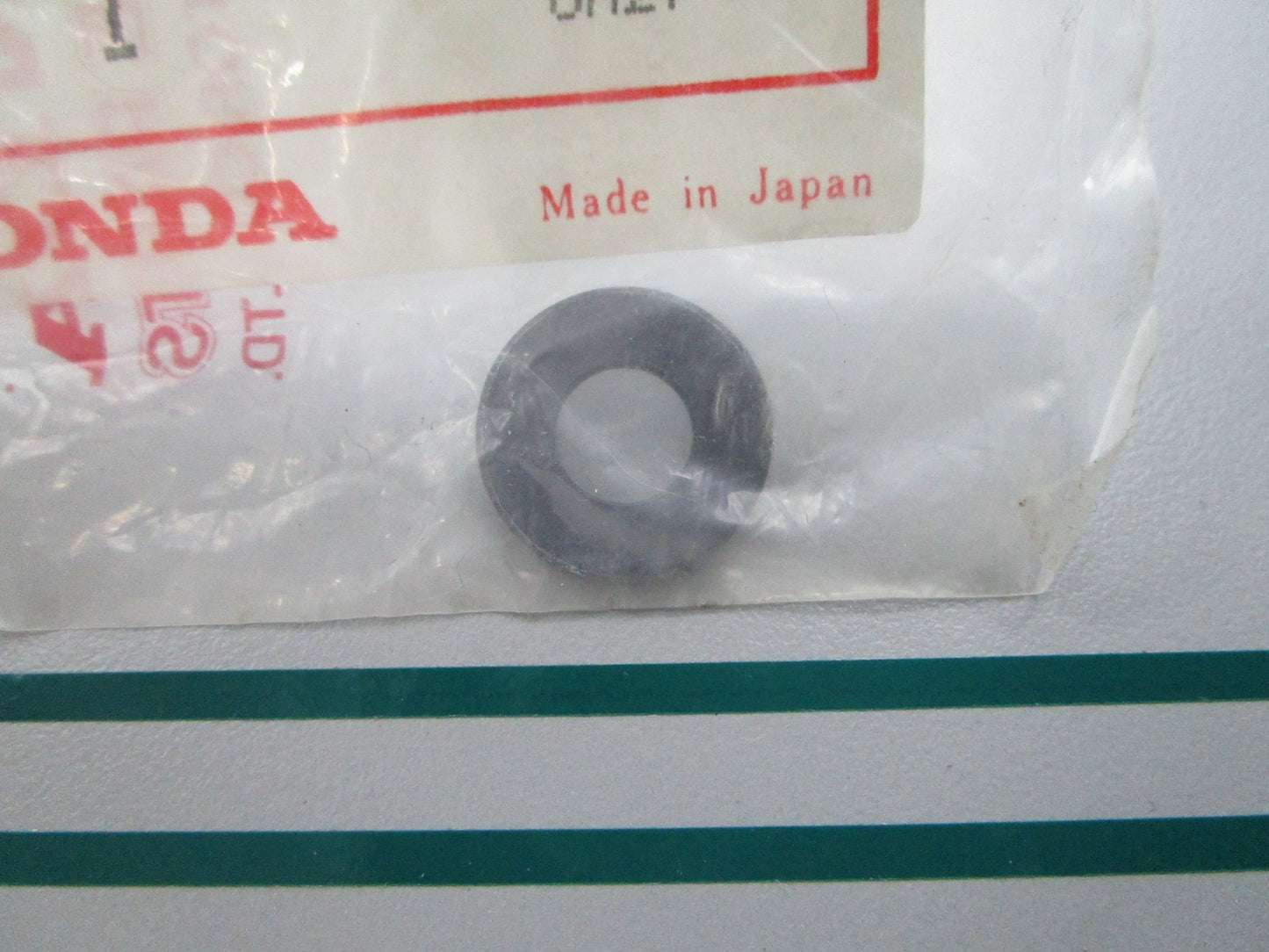 NEW OEM 90457-422-000 Honda Washer 0810