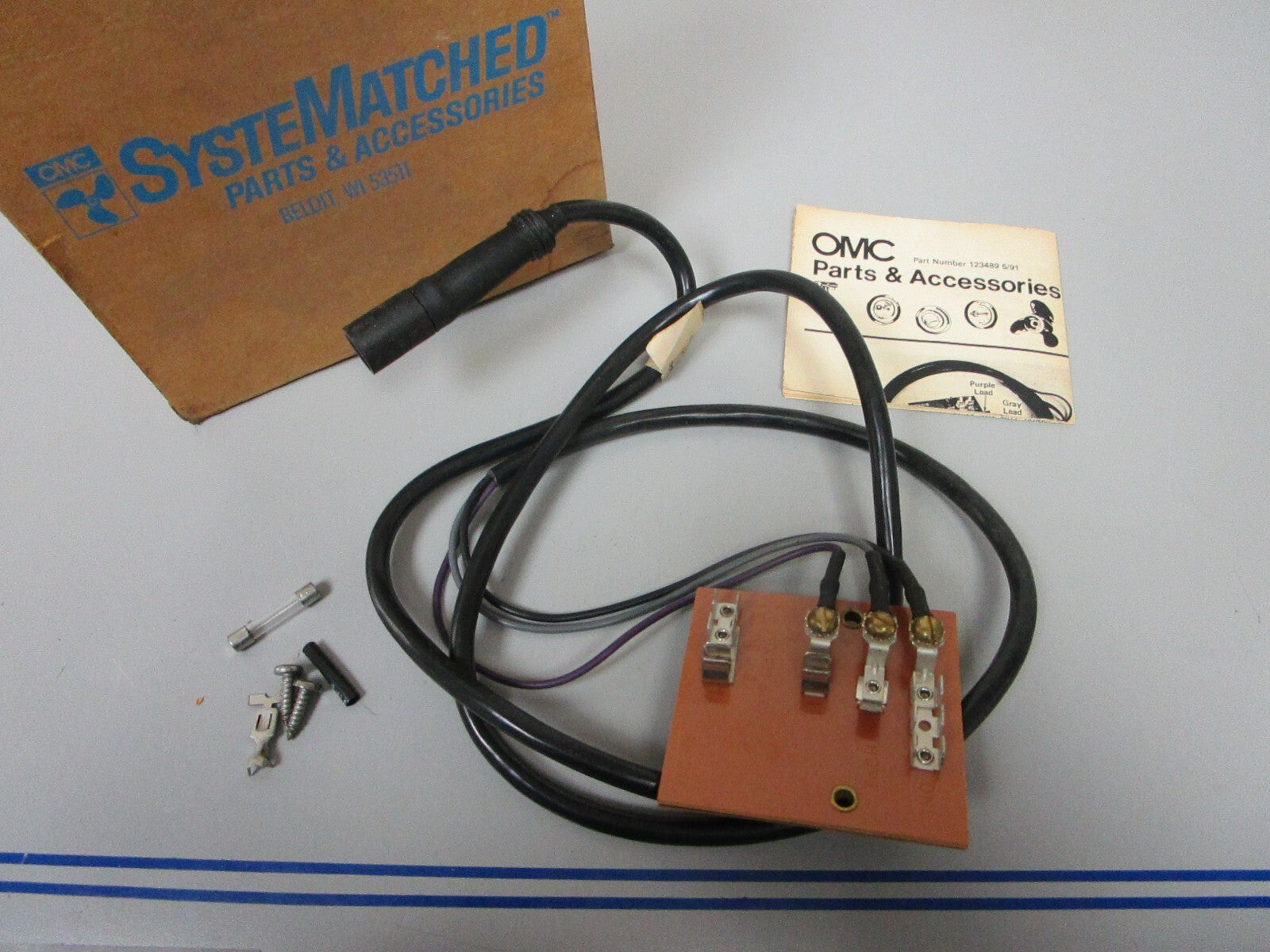 *NEW OEM* 0810 OMC Johnson Evinrude Wire & Fuse Tach Kit 173611 0173611