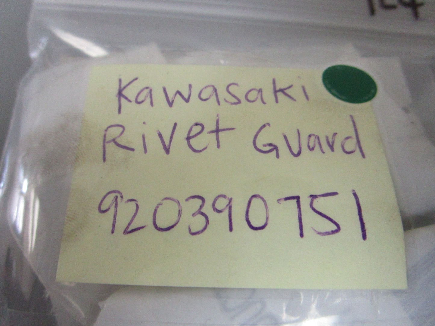 NEW OEM (LOT OF 4) 920390751 Kawasaki Rivet Guard 0810