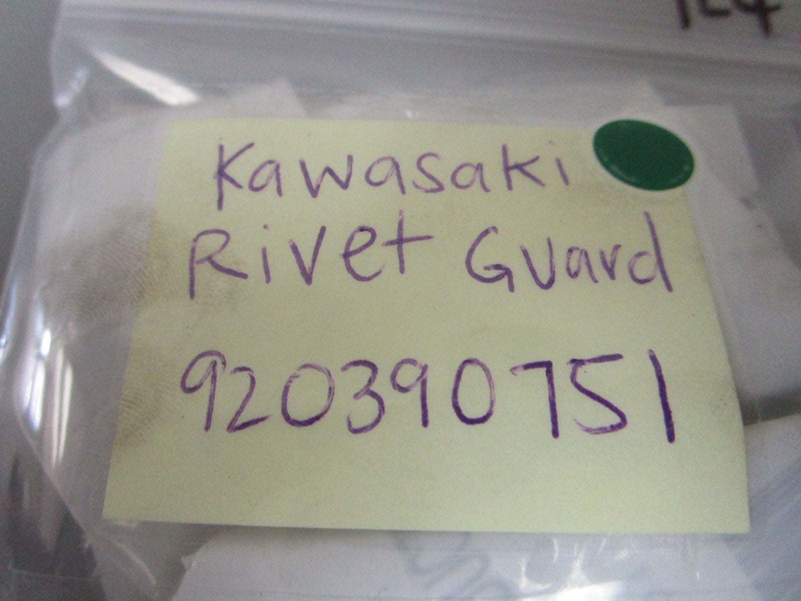 NEW OEM (LOT OF 4) 920390751 Kawasaki Rivet Guard 0810