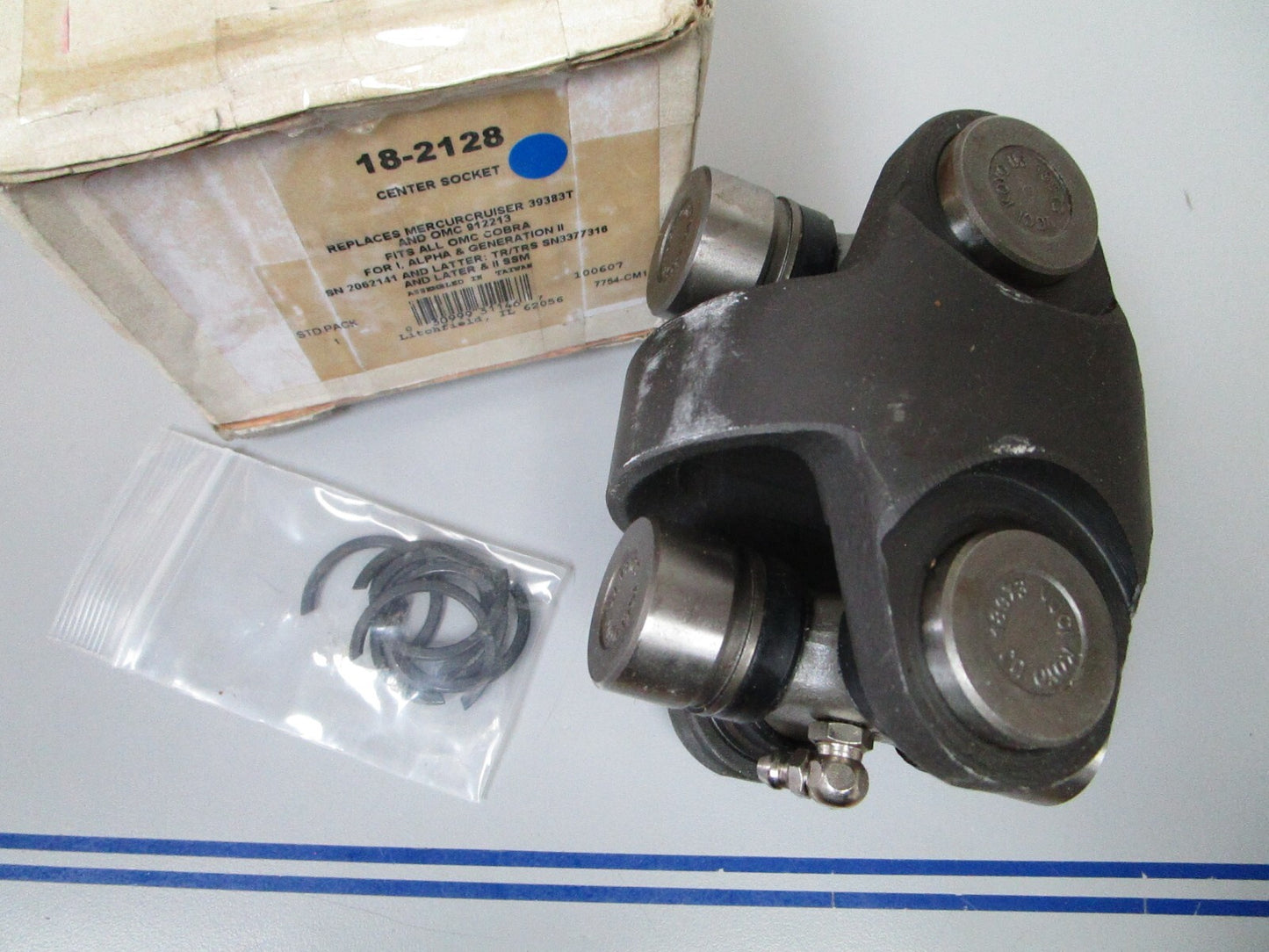 *NEW* 0720 Sierra Center Socket 18-2128 Replaces: Mercruiser 39383T