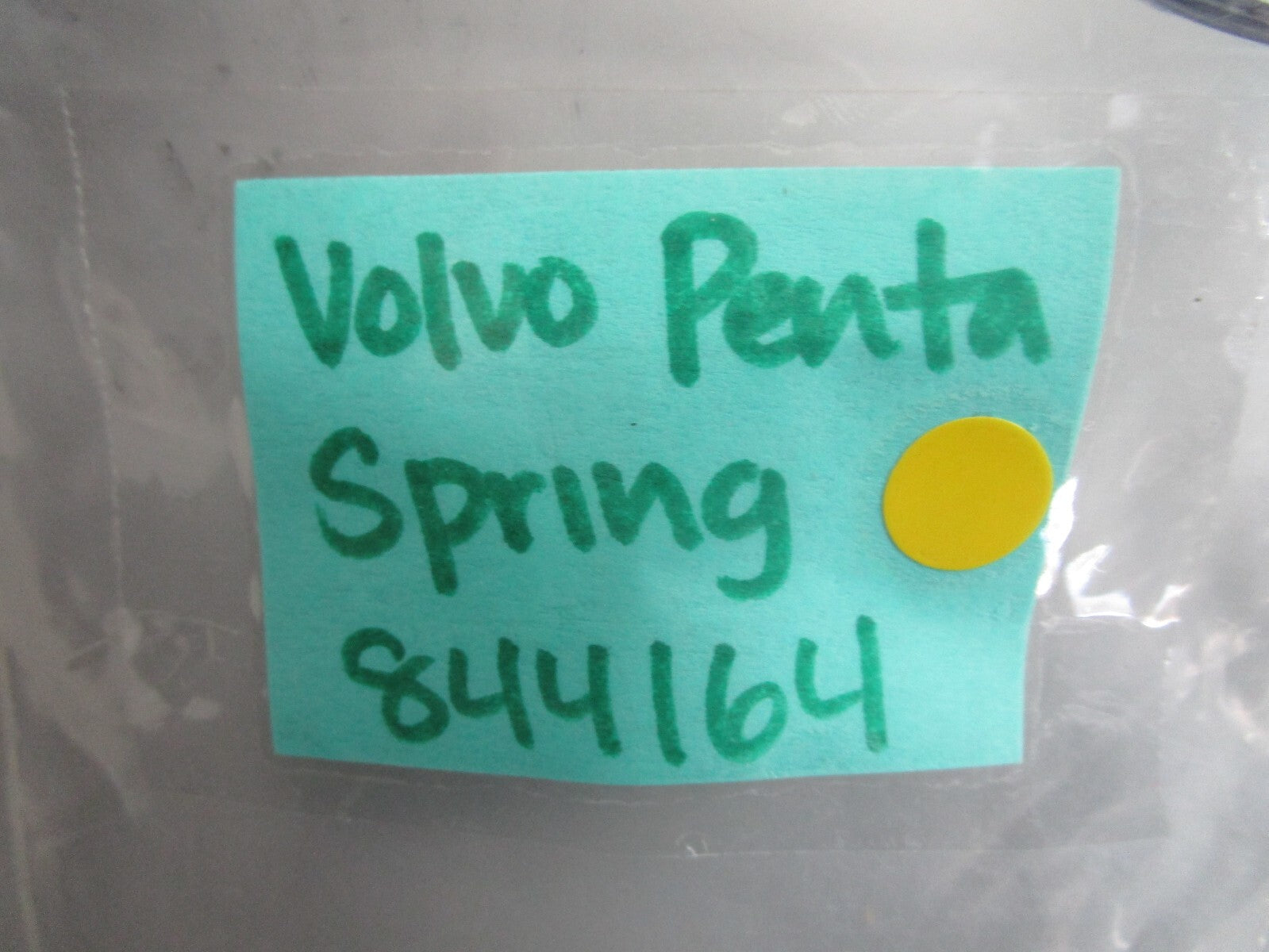 *NEW OEM* 0810 Volvo Penta Spring 844164