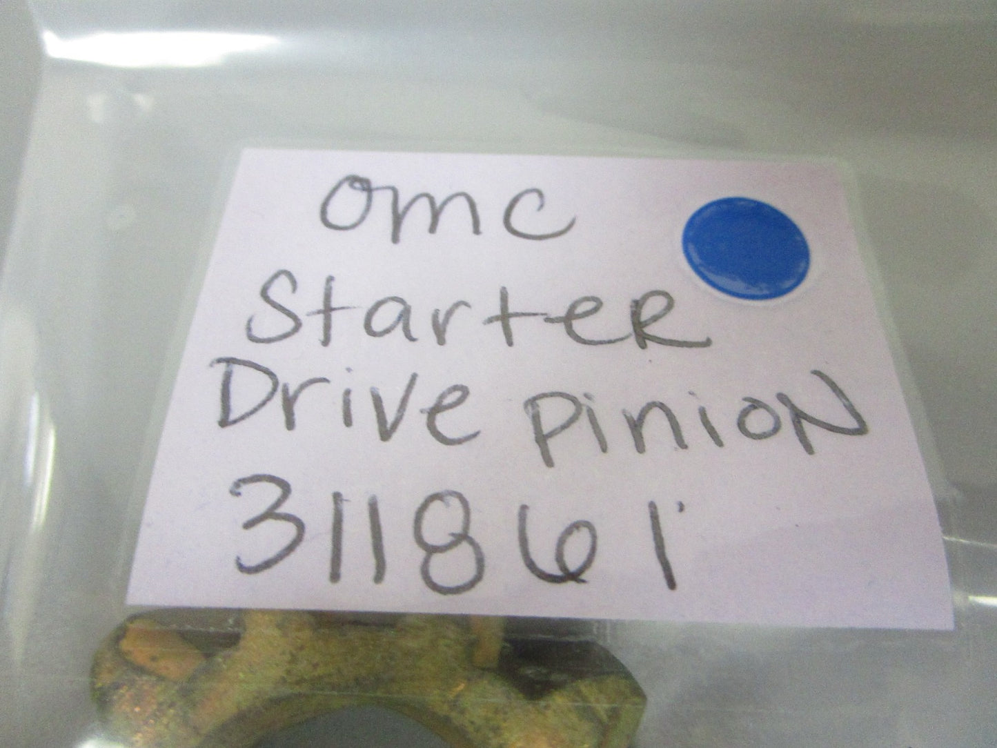 NEW OEM 311861 0311861 OMC Johnson Evinrude Starter Drive Pinion 0720