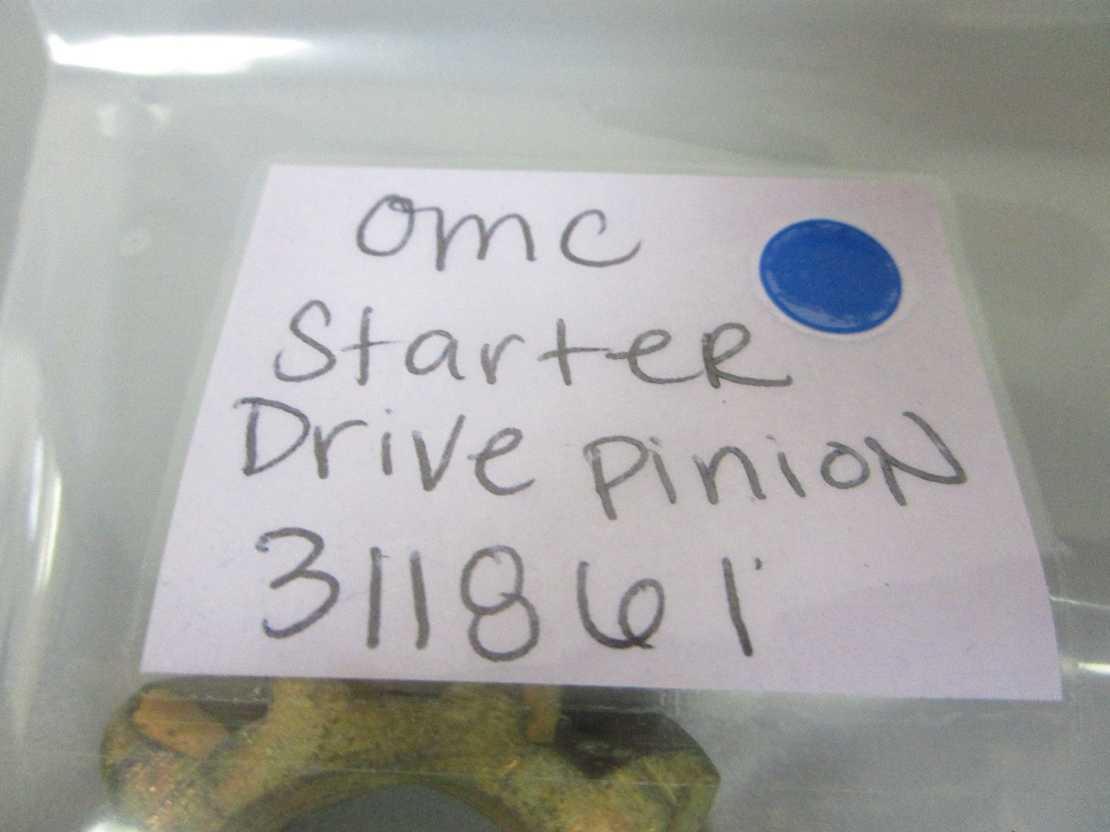 NEW OEM 311861 0311861 OMC Johnson Evinrude Starter Drive Pinion 0720