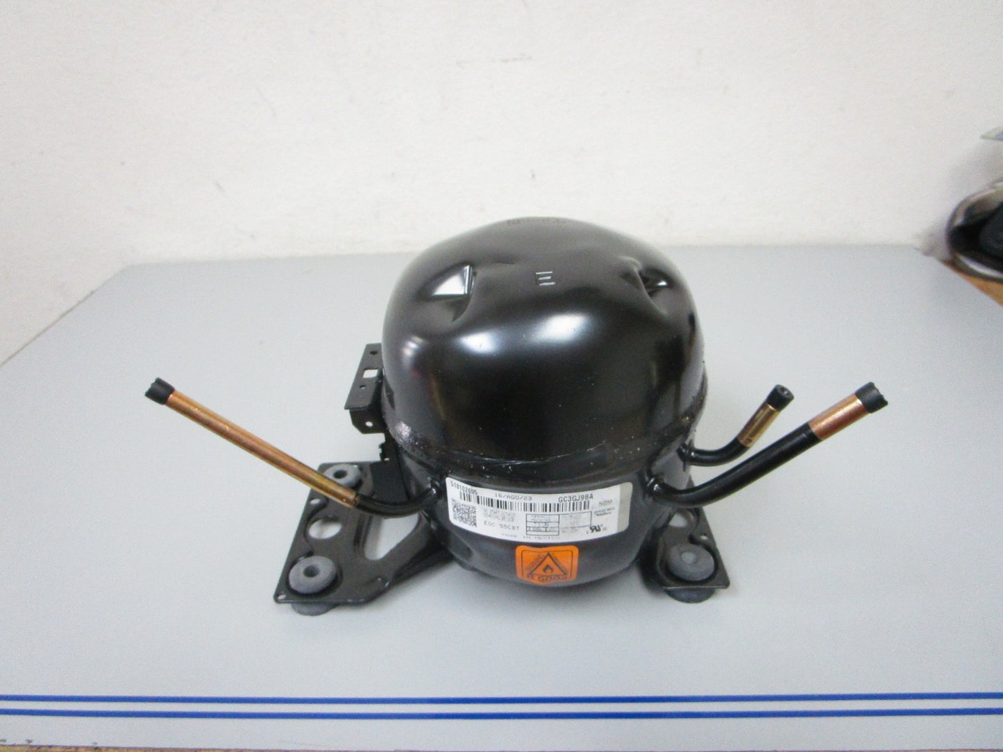 *NEW OEM* 0720 Electrolux Compressor Assembly 5304534452