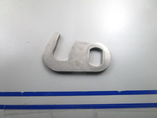 *NEW OEM* 0810 OMC Johnson Evinrude Latch 335070 0335070