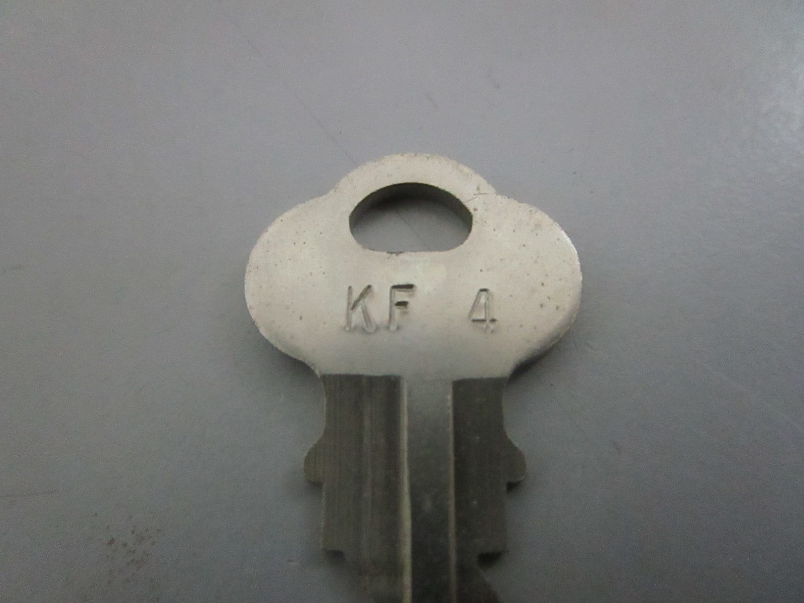 NEW OEM 501519 0501519 OMC Johnson Evinrude KF4 Ignition Key 0820