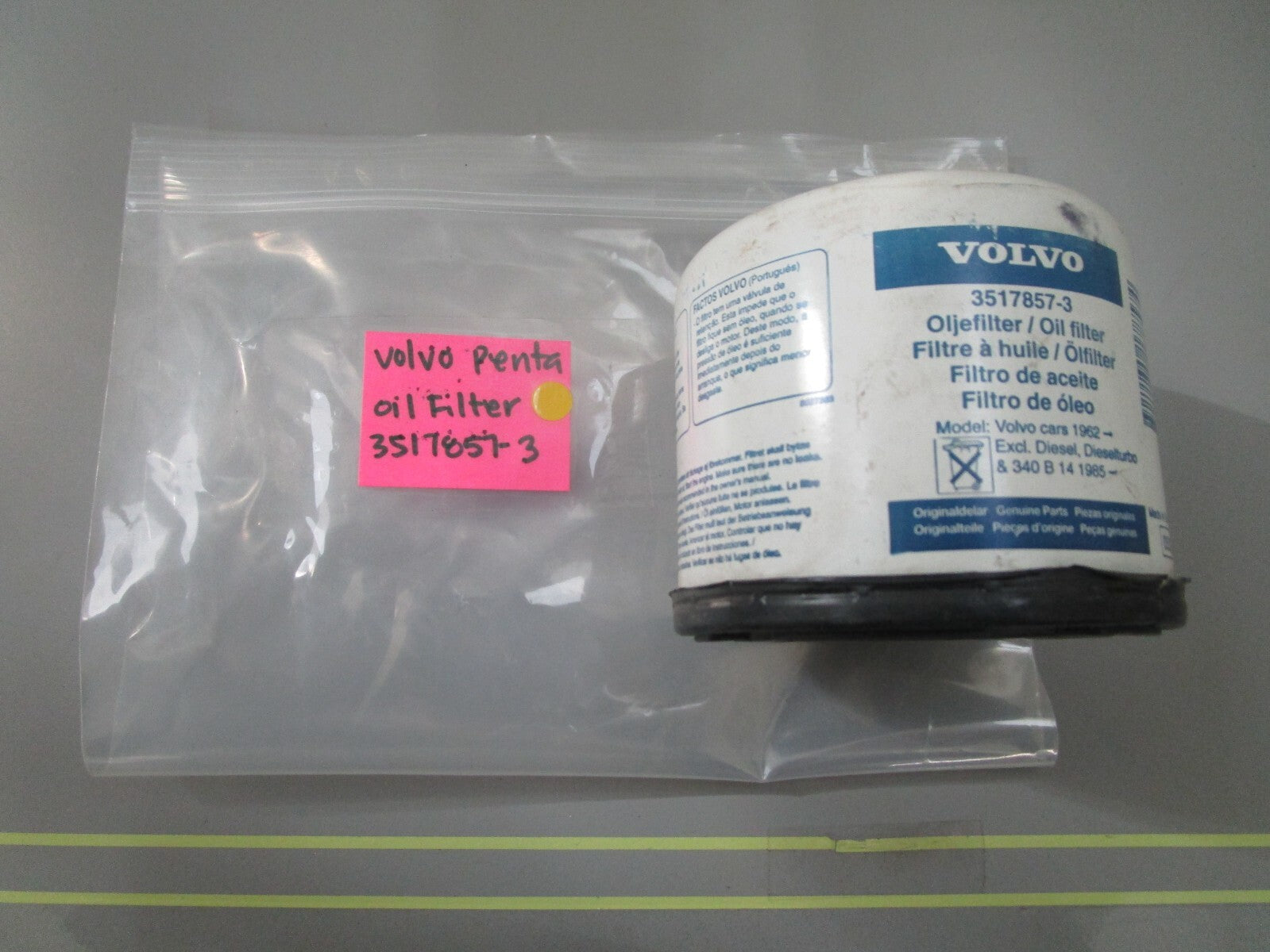 *NEW OEM* 0810 Volvo Penta Oil Filter 3517857-3