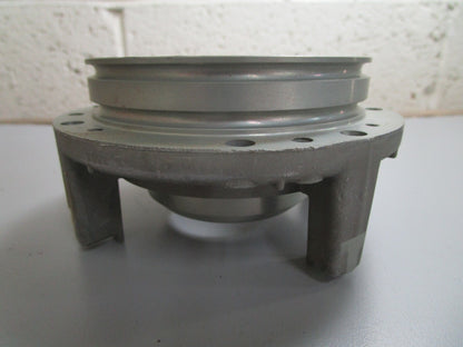 *NEW OEM* 0820 OMC Johnson Evinrude Crankcase Head & Bearing 387432 0387432