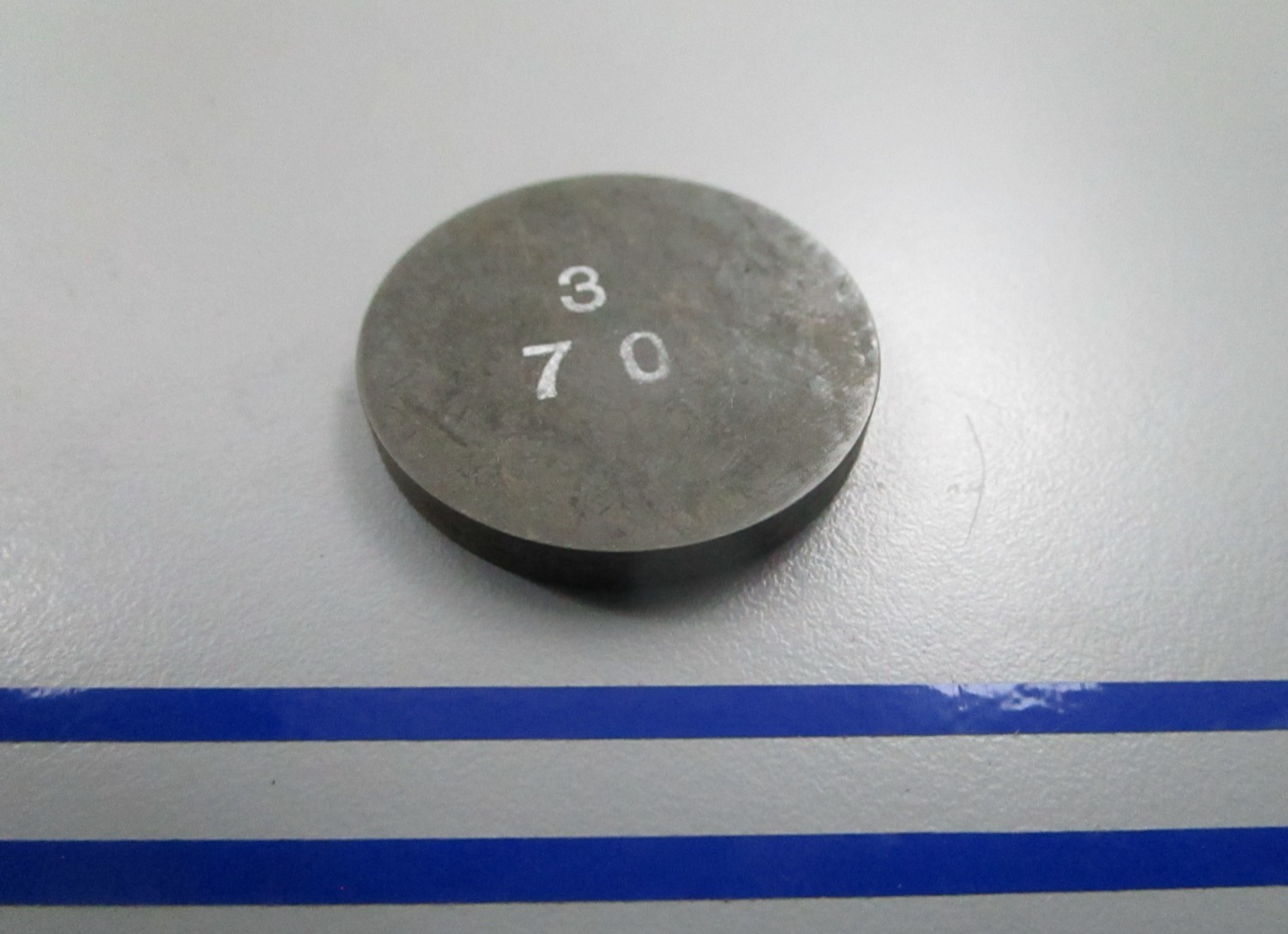 *NEW OEM* 0810 Volvo Penta Valve Adjuster Washer 463554