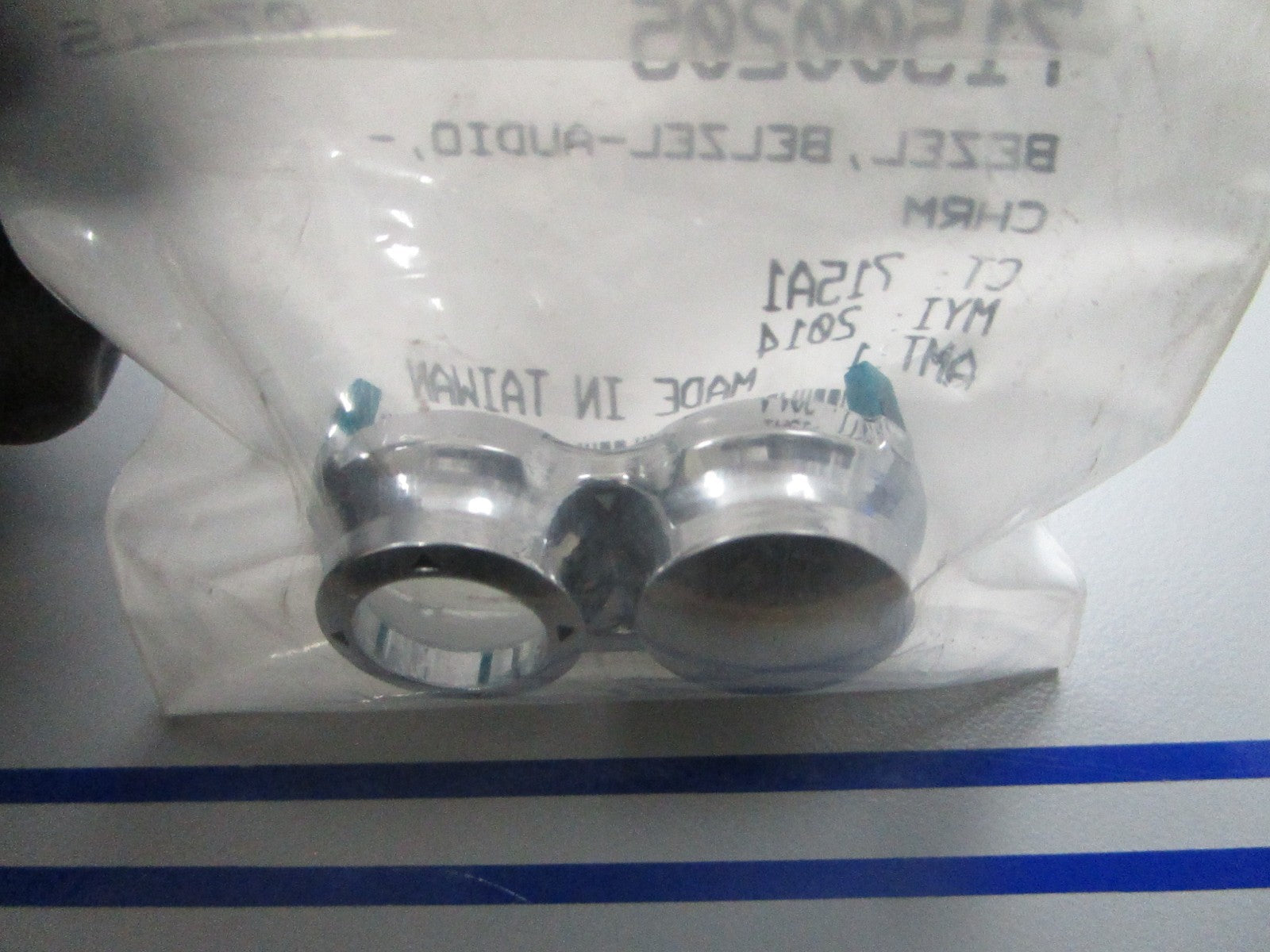 *NEW OEM* 0810 Harley Davidson Chrome Bezel 71500205