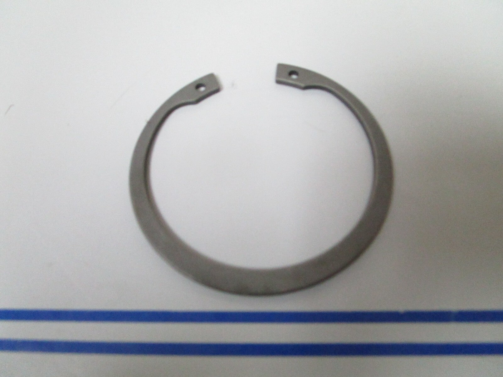 *NEW OEM* 0810 Volvo Penta Snap Ring 914537