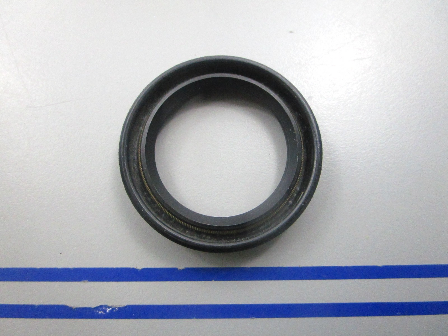 NEW OEM 317776 0317776 OMC Johnson Evinrude Seal 0810