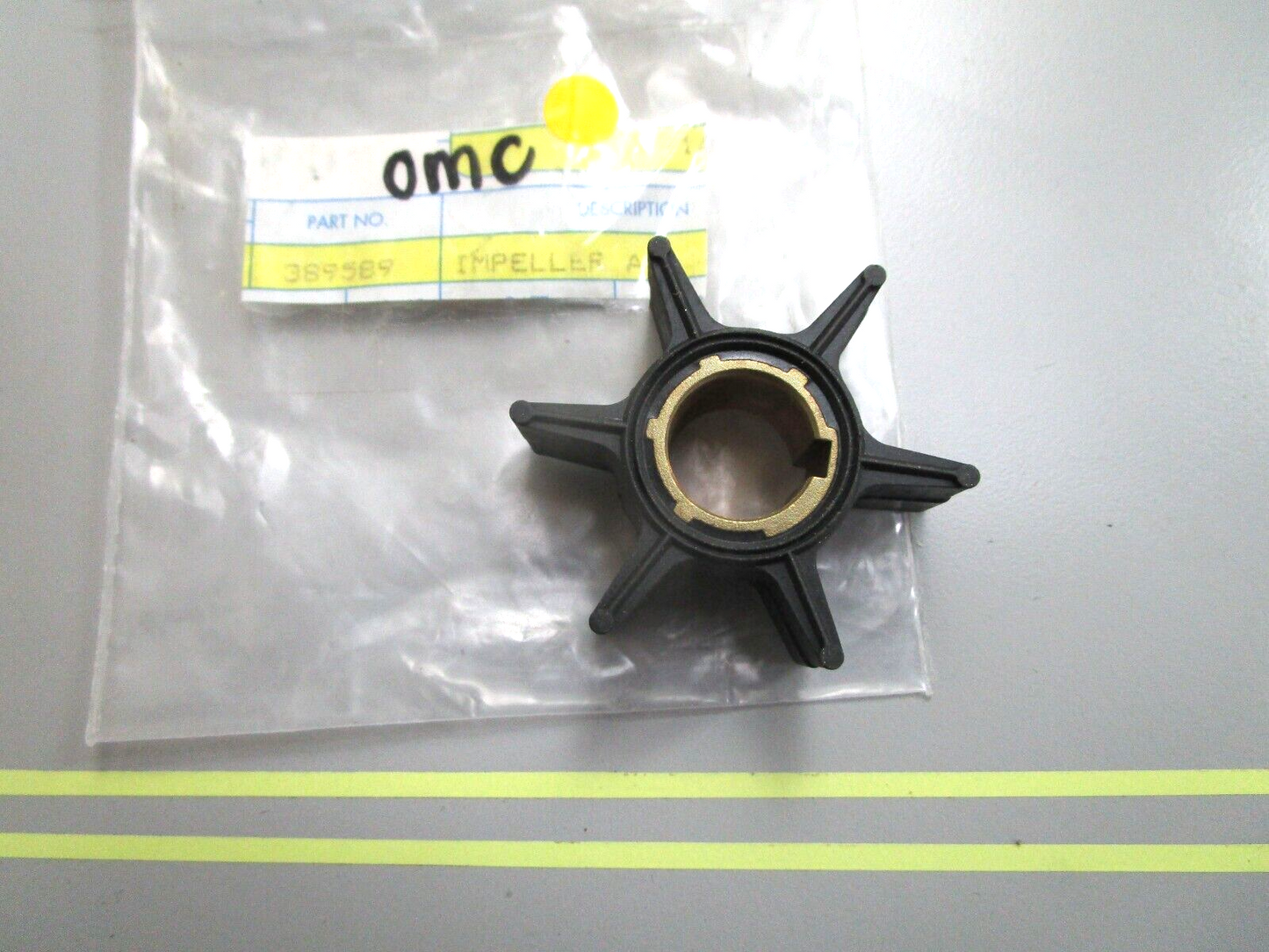 *NEW OEM* 0750 OMC Johnson Evinrude IMPELLER 389589 0389589